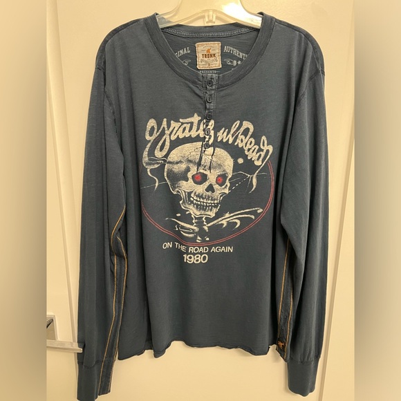 Trunk Ltd Other - Trunk Ltd. Vintage Grateful Dead on the road again long sleeve shirts